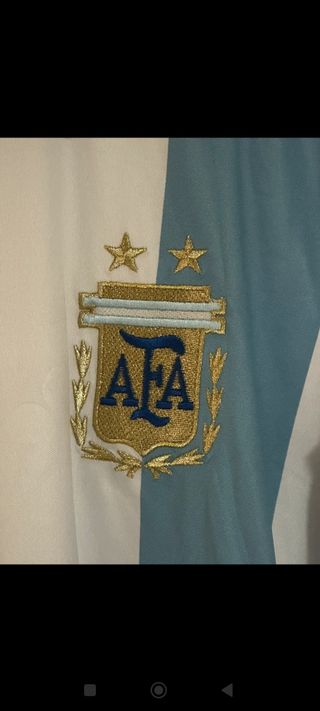 Camiseta original Messi número 18 talle L
