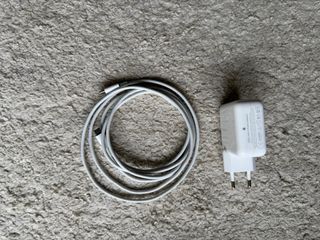MacBook Air Retina 13” (2018) + funda Samsonite