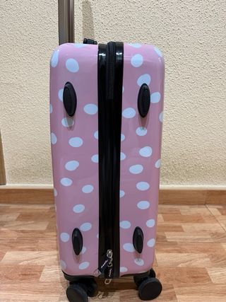 Maleta de viaje rosa con lunares blancos