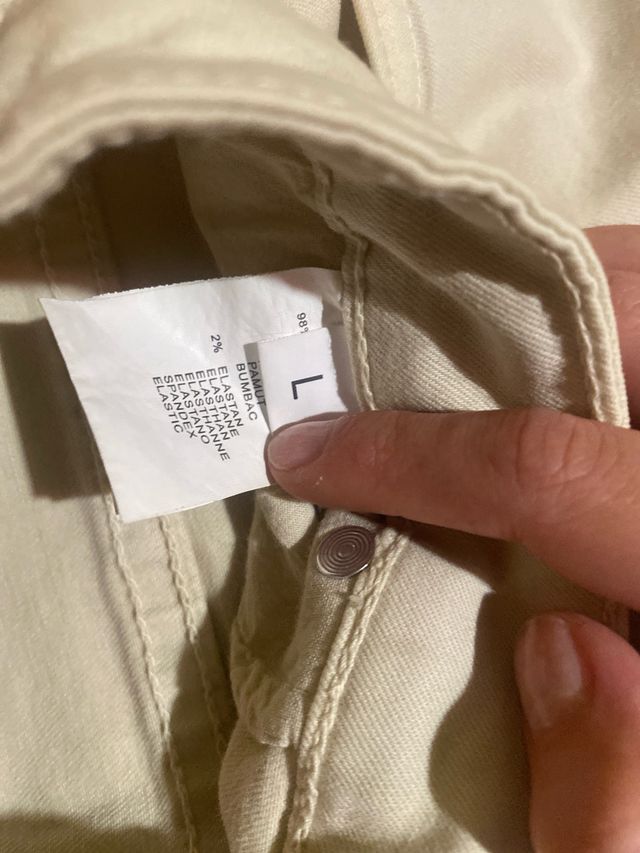 Pantalones campana beige