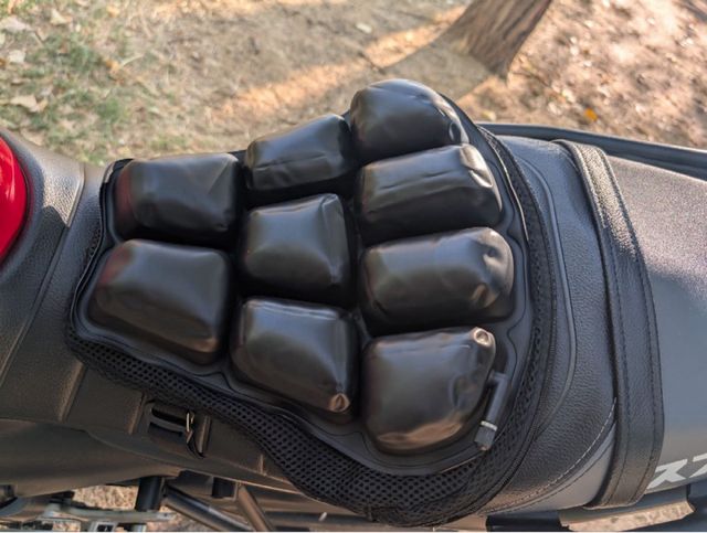 NUEVO - Cojín de moto acolchado universal