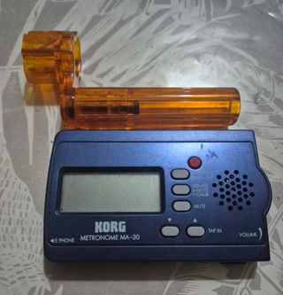Metrónomo Korg MA-30 + enrollador