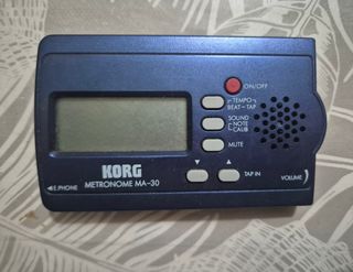 Metrónomo Korg MA-30 + enrollador