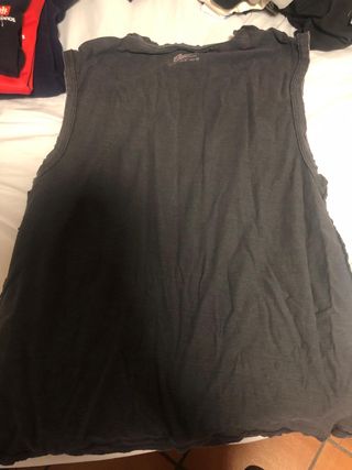 Camiseta Pull and Bear Negra Talla M