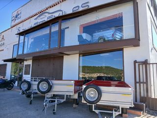 Remolque plataforma caja abierta carga