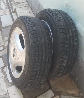 Llantas Opel de aleación con neumáticos