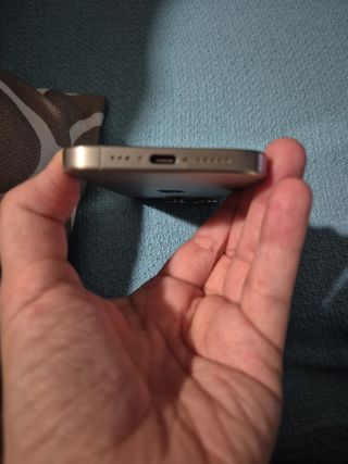 IPhone 15pro plateado 256gb