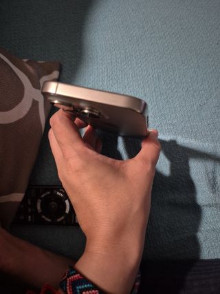 IPhone 15pro plateado 256gb