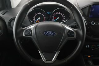 Ford Tourneo Courier 1.5 TDCi Titanium
