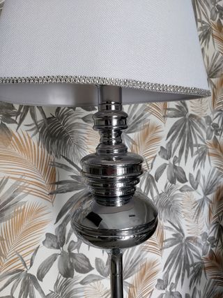 Lámpara de pie moderna