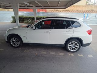 BMW X1 2011