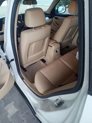 BMW X1 2011