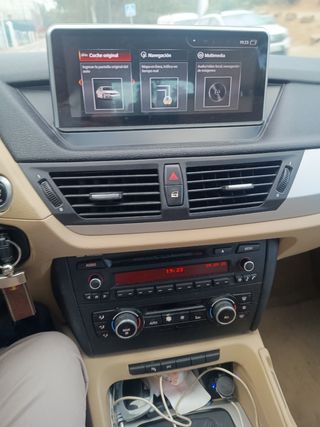 BMW X1 2011