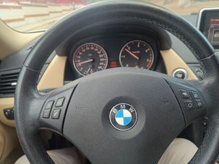 BMW X1 2011