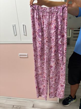 Pantalones estampados morados