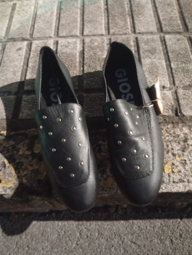 Zapatos planos GIOSE negros talla 39 sin estrenar