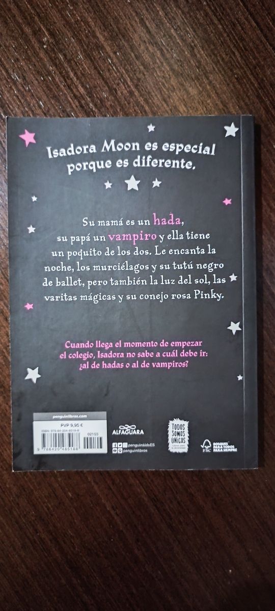 Isadora Moon va al colegio