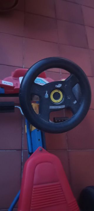 Kars a pedales rojo y azul