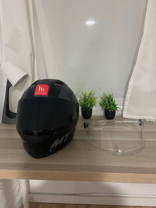Casco MT Helmets con 2 visores