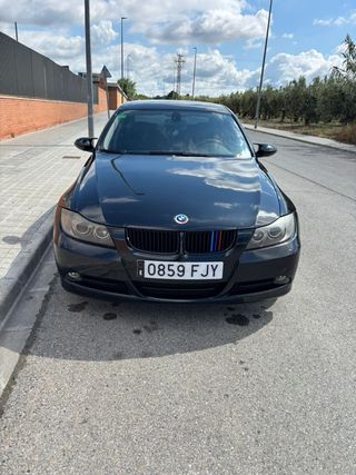 BMW Serie 3 2006 E90 320i 