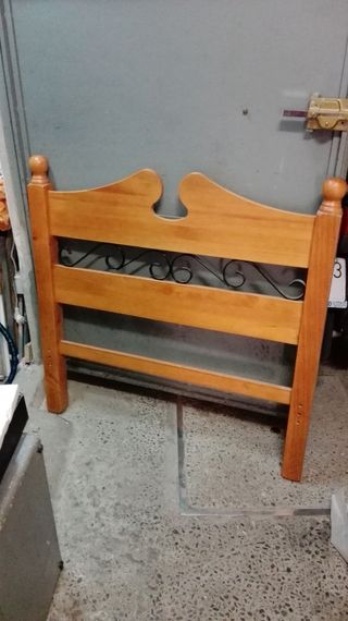 Cabecero provenzal madera y metal
