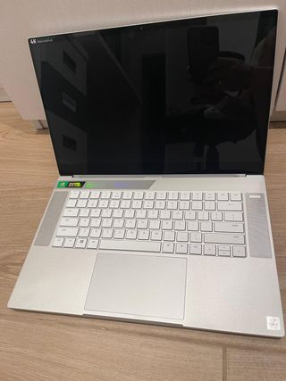 Razer Blade 15 RZ09-0330QEM3-R3E1 1TB, i7