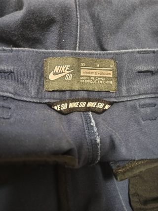 Pantalón Nike SB Azul marino