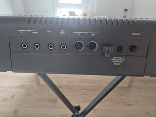 Teclado Eléctrico Roland