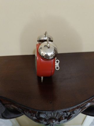 Sveglia da tavolo rossa Clipper