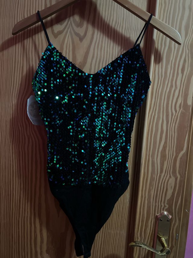 Body lentejuelas negro y verde