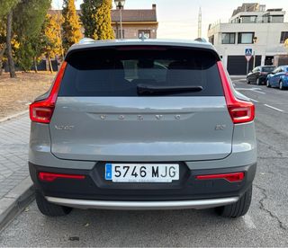 Volvo XC40 B3 año 2023 - como nuevo