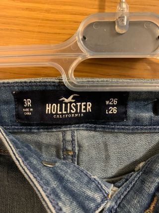 Pantalón vaquero desgastado azul