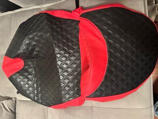 Funda asiento X Max acolchada roja y negra