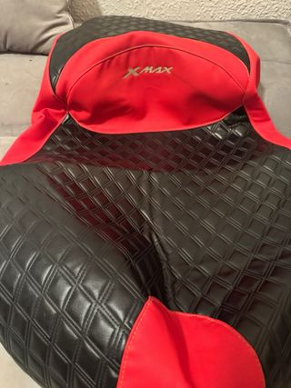 Funda asiento X Max acolchada roja y negra
