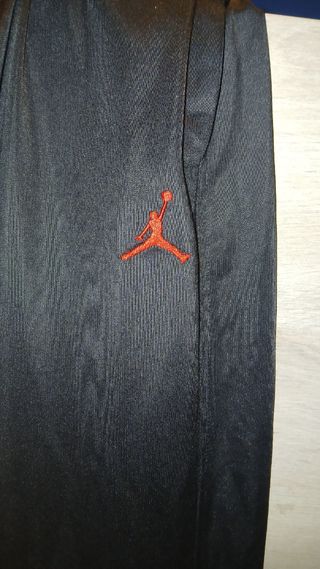 Conjunto Jordan Negro y Rojo