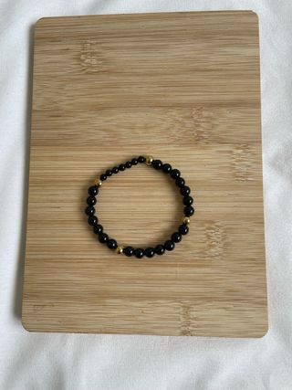 Pulsera elástica de cuentas de ónix de 6 y 4mm