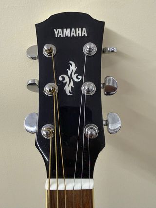 Guitarra Yamaha APX600 Electroacústica
