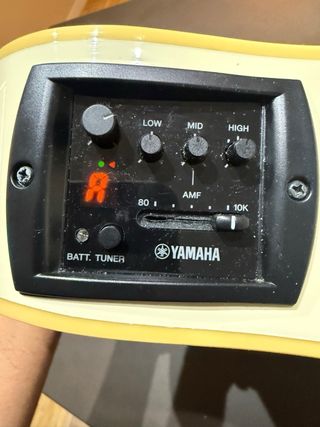 Guitarra Yamaha APX600 Electroacústica