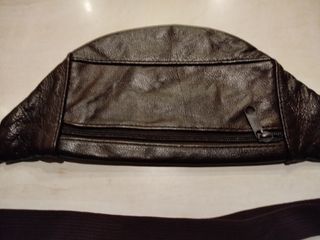 Riñonera de piel marrón
