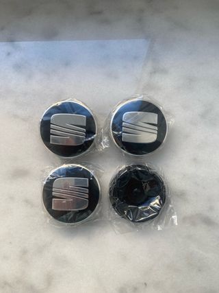 Tapabujes Seat 63mm Negro Plata (4 Unidades)