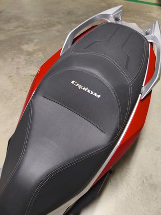 Moto 125cc Sym Cruisym Roja