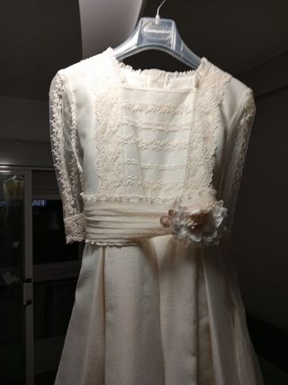 Traje de Comunión Blanco roto Encaje