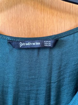 Blusa Stradivarius verde