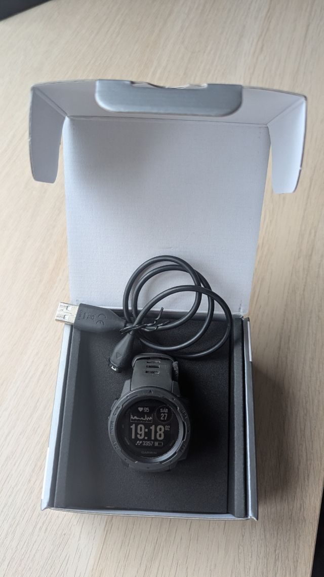 Reloj Garmin Instinct Negro