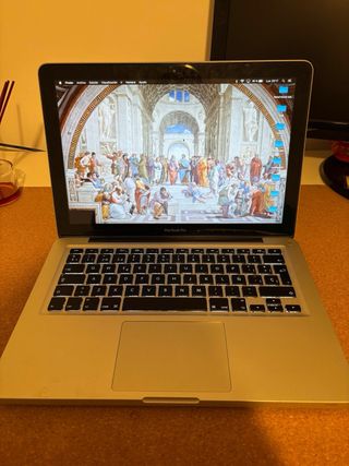 MacBook Pro 2012 Plata . Averiado