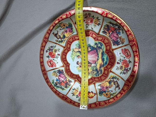 Ciotola in bronzo e piastra metallica inglese