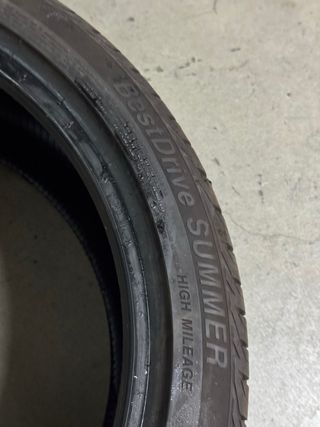 Neumático 225/45 R18 92Y XL.