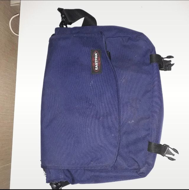 Borsa porta PC, messenger Delegate Eastpak