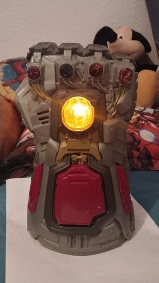 Disfraz Thanos: Máscara y Guantelete