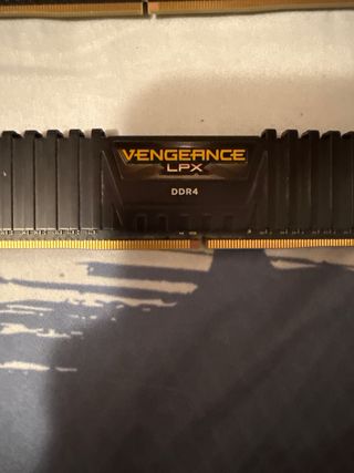 2x 4GB DDR4-2133 Vengeance LPX Corsair